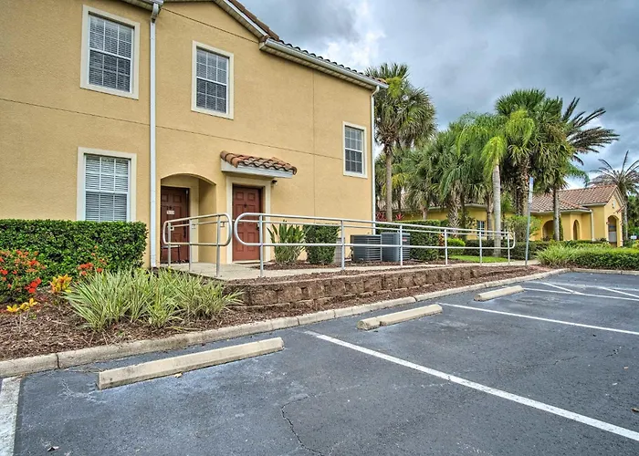 Quiet Disney Condo W/ Balcony ~ 2 Miles To Disney World!