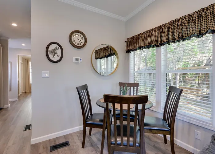 Rodeo Thrills & Backyard Bbqs! Lake Wales Retreat